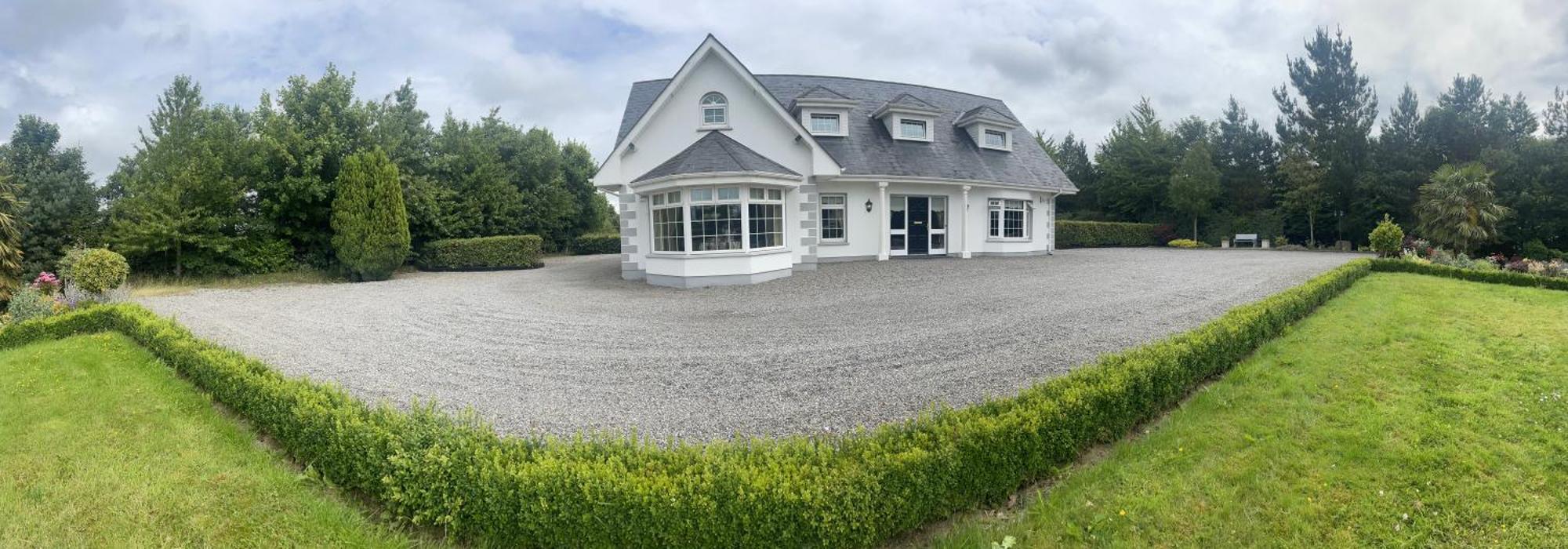 The Ridgewood Lodge Нюбридж Екстериор снимка